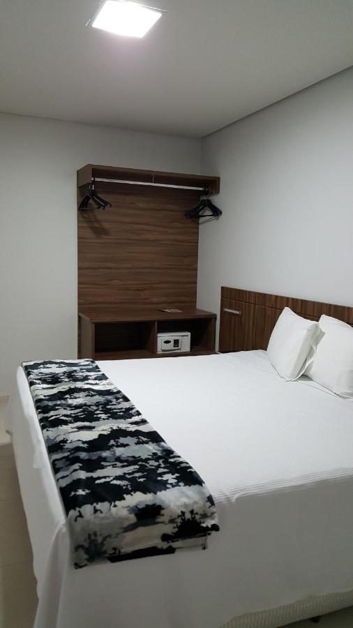 Manhattan Apart Hotel Caratinga Exterior photo